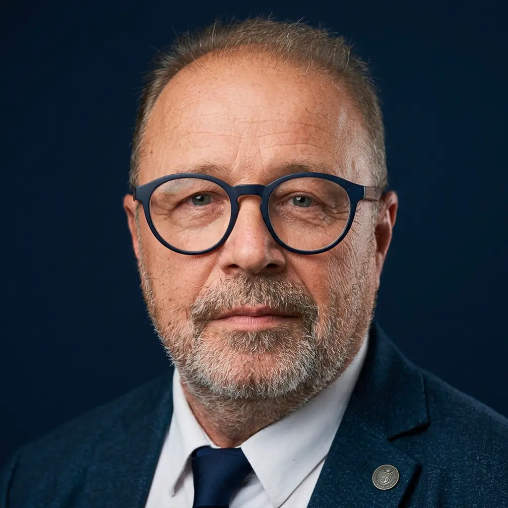 prof. Wojciech Satuła